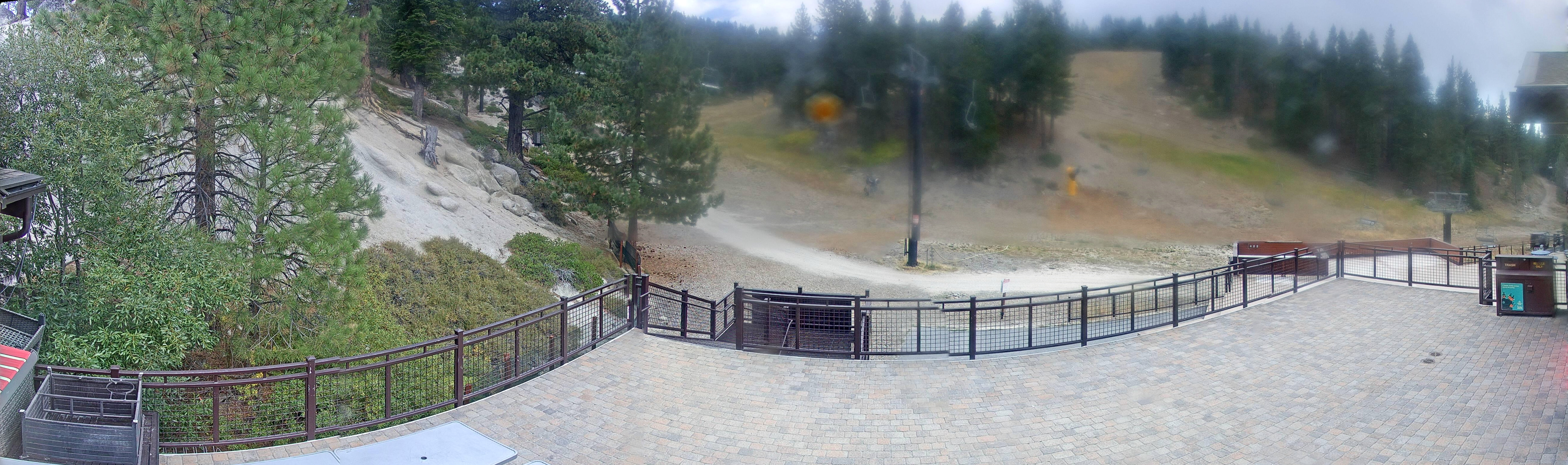 Diamond Peak webcam — Lower Show Off Cam (Base Area)